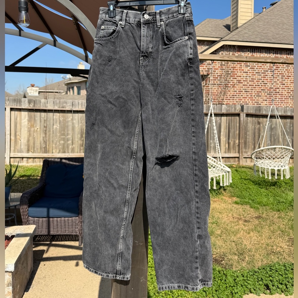 BDG Women's Mid Rise Relaxed Fit Boyfriend Jeans Charcoal Gray 26 X 32 - Picture 3 of 6
